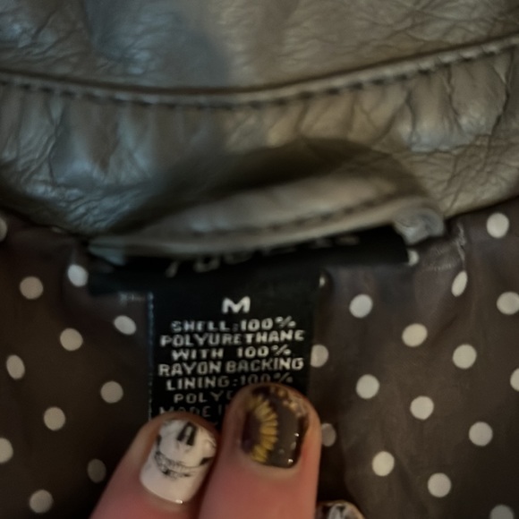 Cute leather jacket - Picture 3 of 5